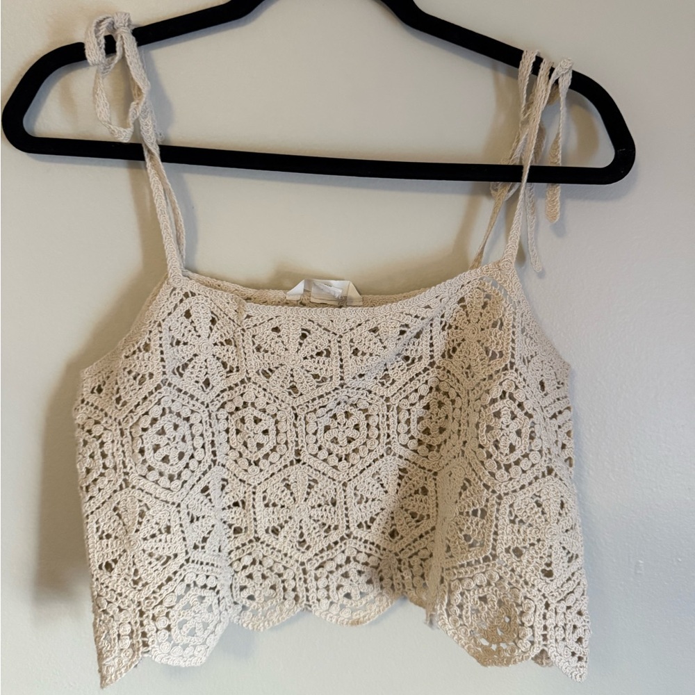 H&M Beige Crochet Crop Top